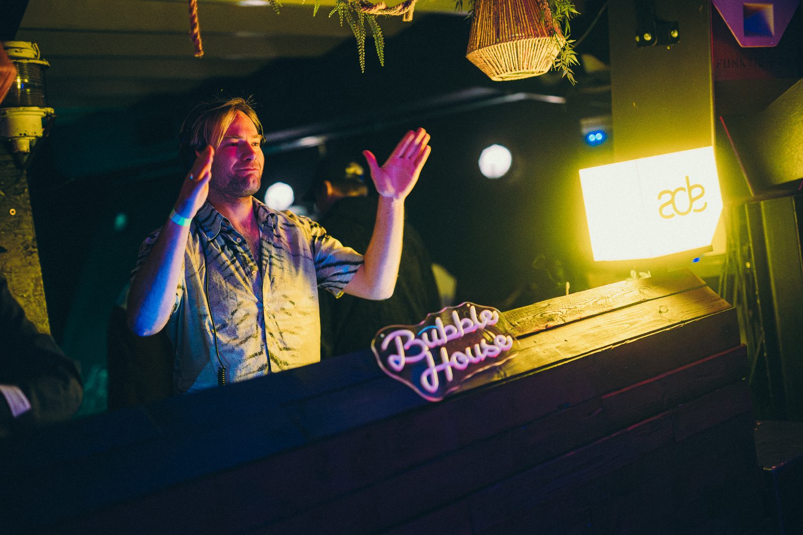 Bubble House artist performing in Amsterdam