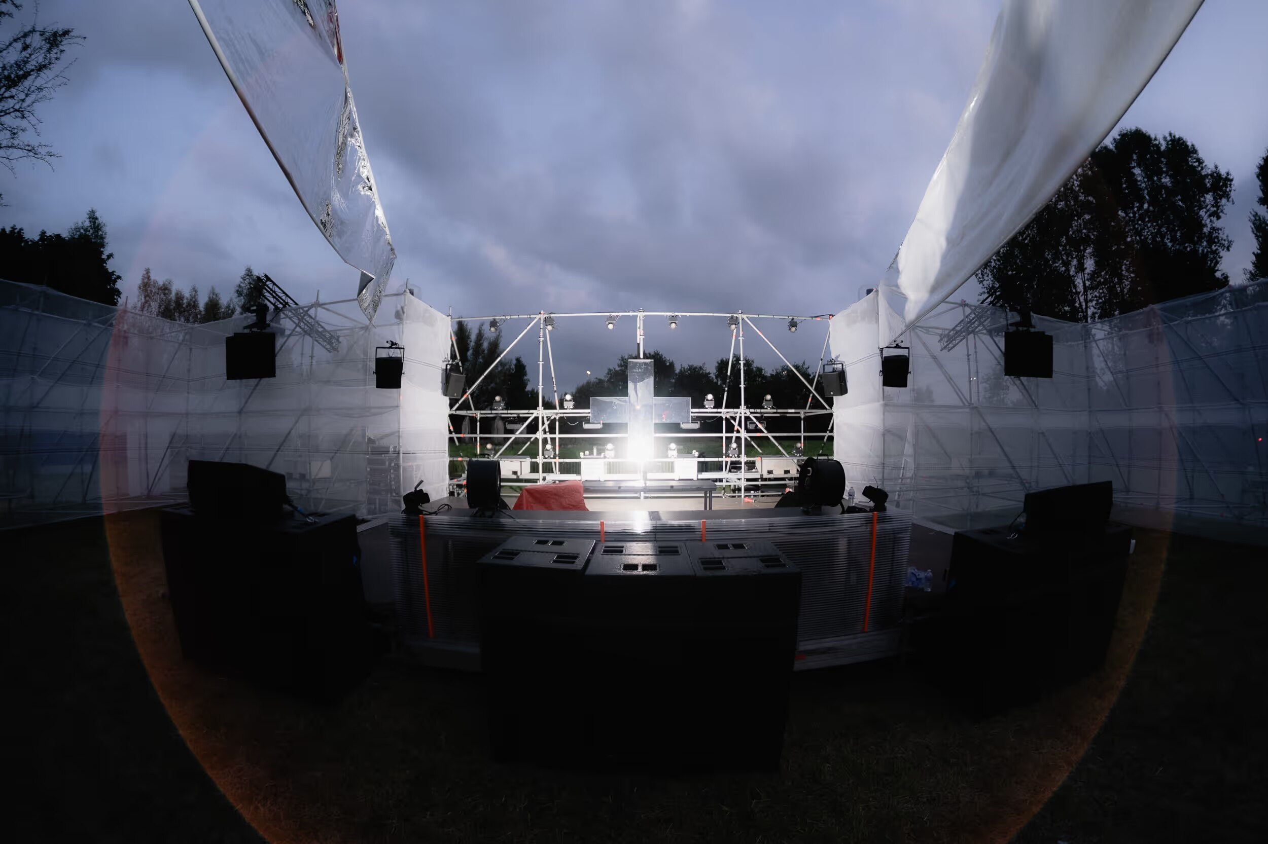 Het Systeem in Burgerweeshuis, onderdeel van de partyselectie van 7 tot en met 9 augustus 2026